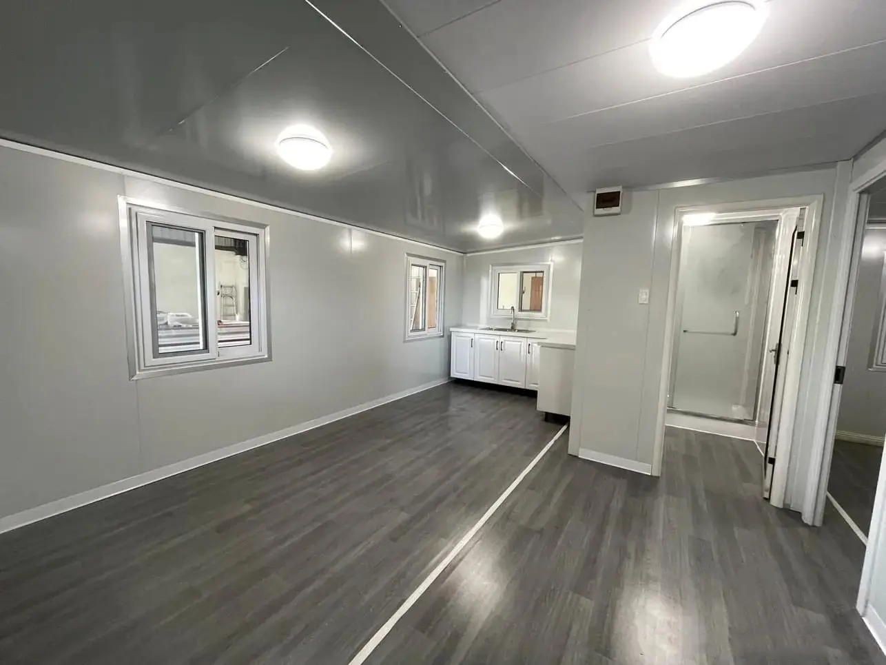 40-foot expandable container house interior